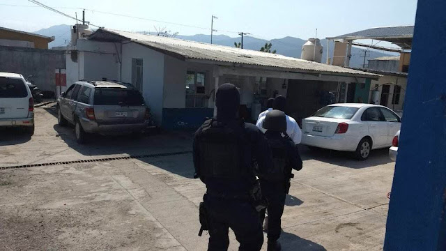 Detenidos 10 empleados de Grúas Victoria, negocio legal de los "Zetas" GRUAS3