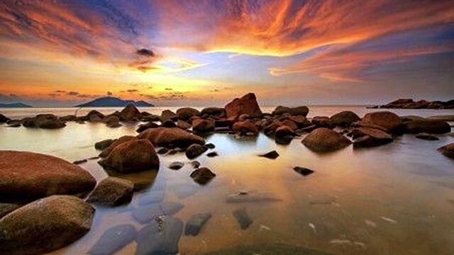 Sajak Senja di Pantai Kura kura Sajak Senja di Pantai Kura kura