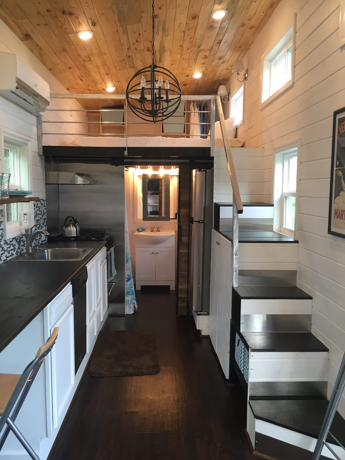 Luxurious Tiny House in Tennessee (280 Sq Ft) - TINY HOUSE TOWN