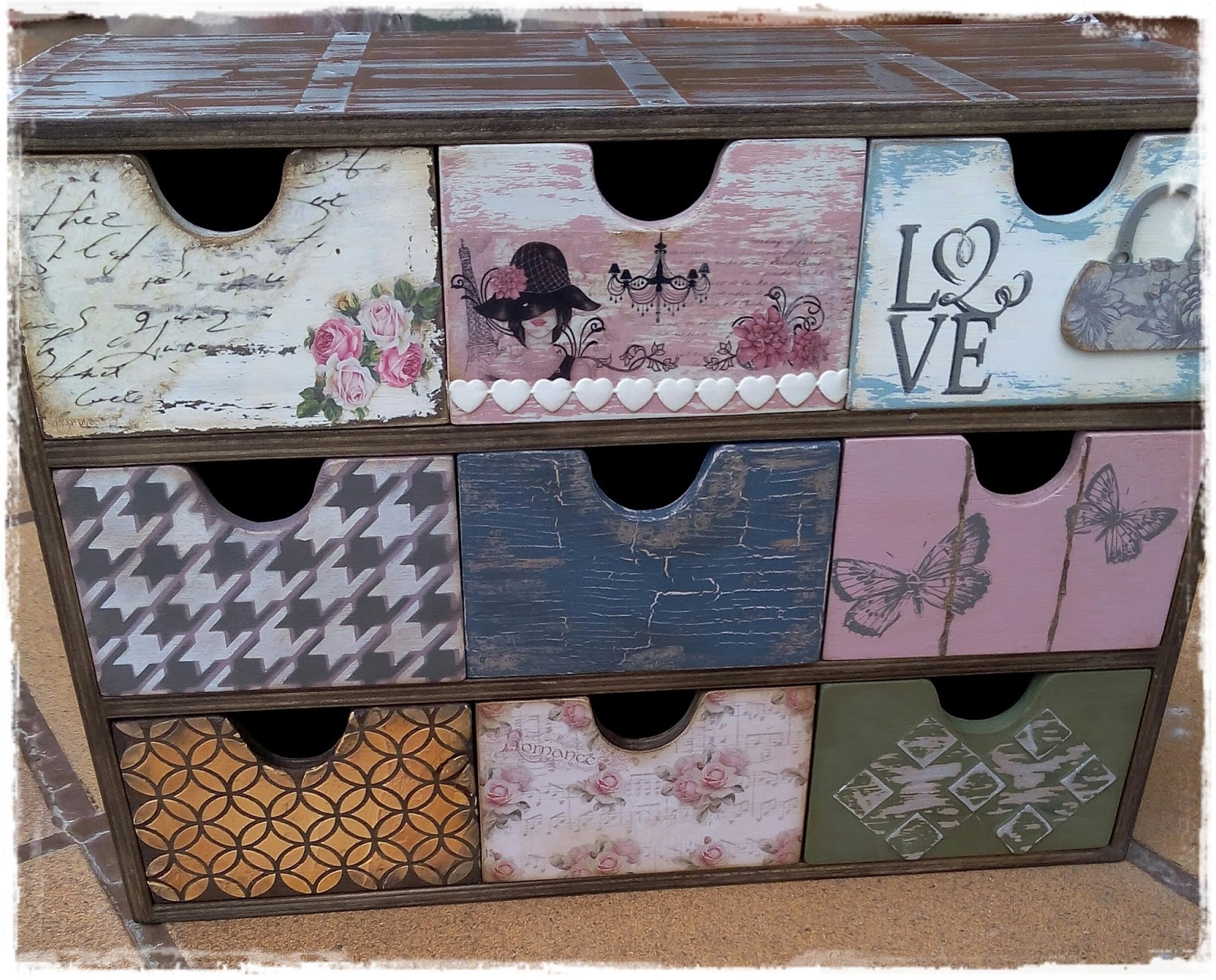 El Refugio de Lirtea CAJONERA CON DISTINTAS TÉCNICAS