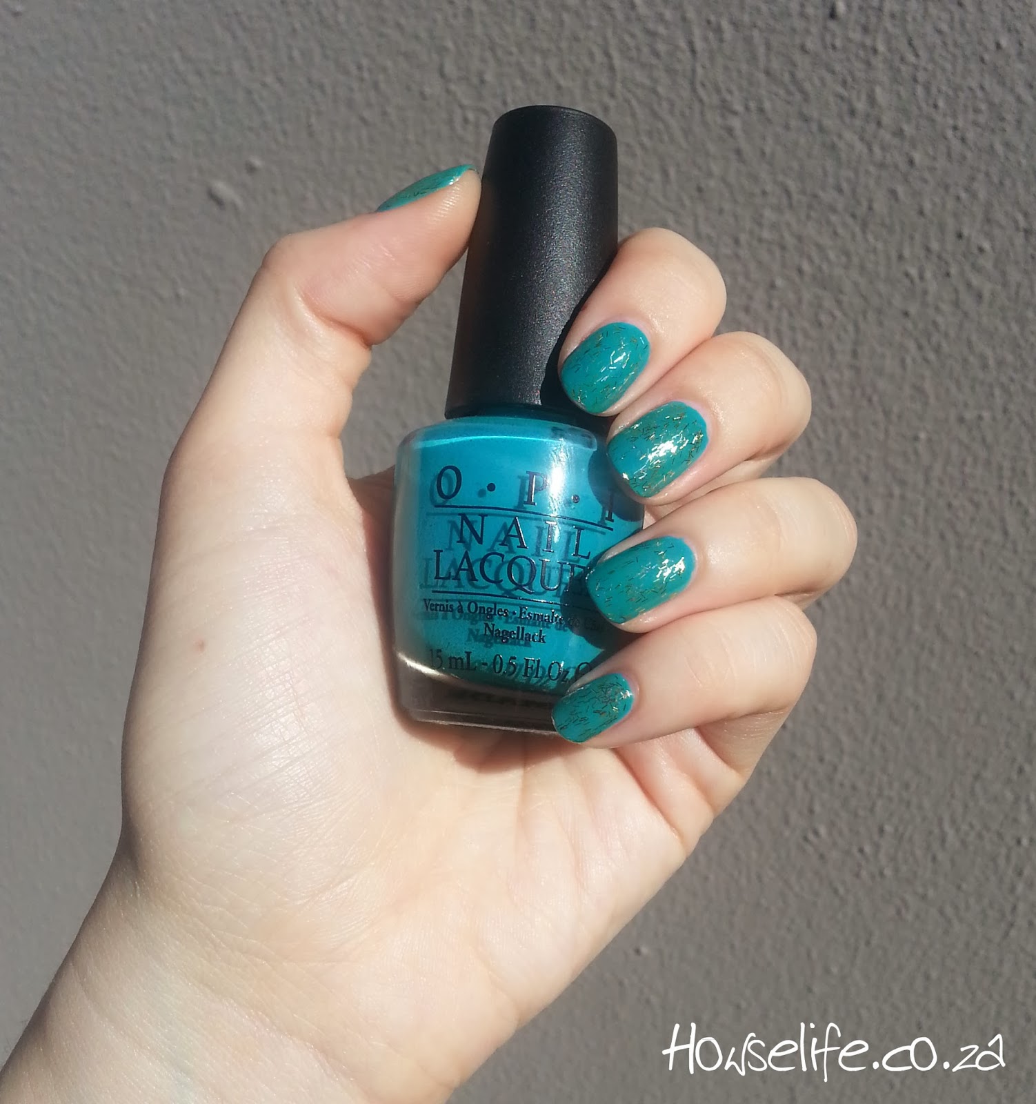 Manicure Monday with OPI | Nail polish review - Howse Life