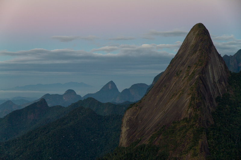 Magia da Montanha: Fotografando o Por da Lua Cheia sobre o ...