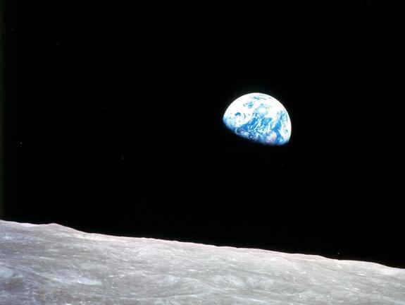 صور مذهلة لكوكب الأرض من الفضاء الخارجي - ومضات إعجازية