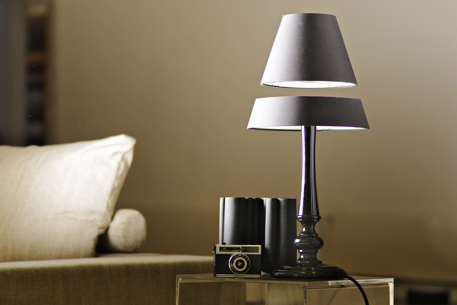 LEO KLEIN - #WISHLIST - FLOATING LAMP BY CREALEV LEO KLEIN - #WISHLIST - FLOATING LAMP BY CREALEV