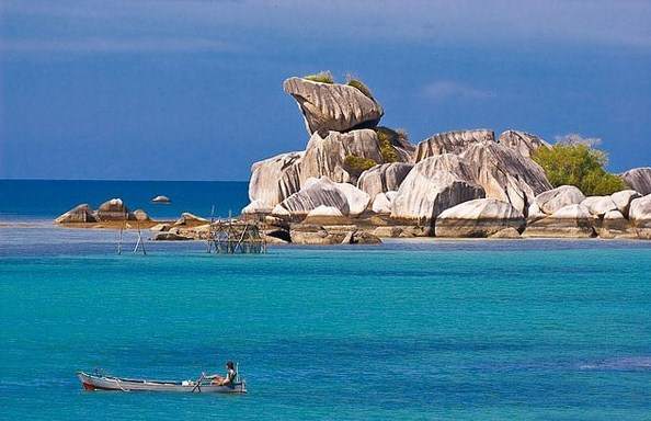 Pantai Tanjung Kalayang, Belitung Pantai Tanjung Kalayang Belitung, destinasi belitung, wisata belitung, pulau belitung