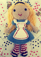 PATRON ALICIA (ALICIA EN EL PAIS DE LAS MARAVILLAS) AMIGURUMI 1734