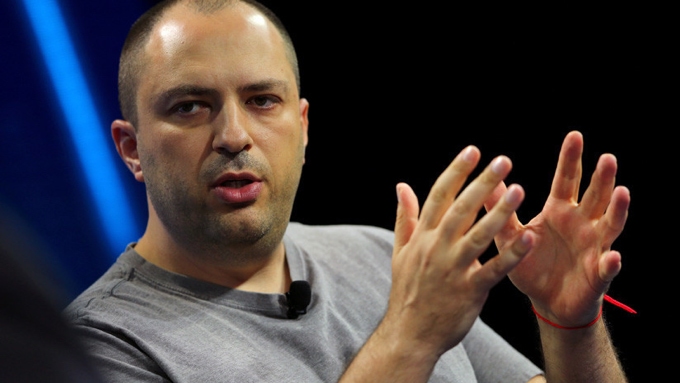 Cofundador y director de WhatsApp deja el cargo Jan Koum