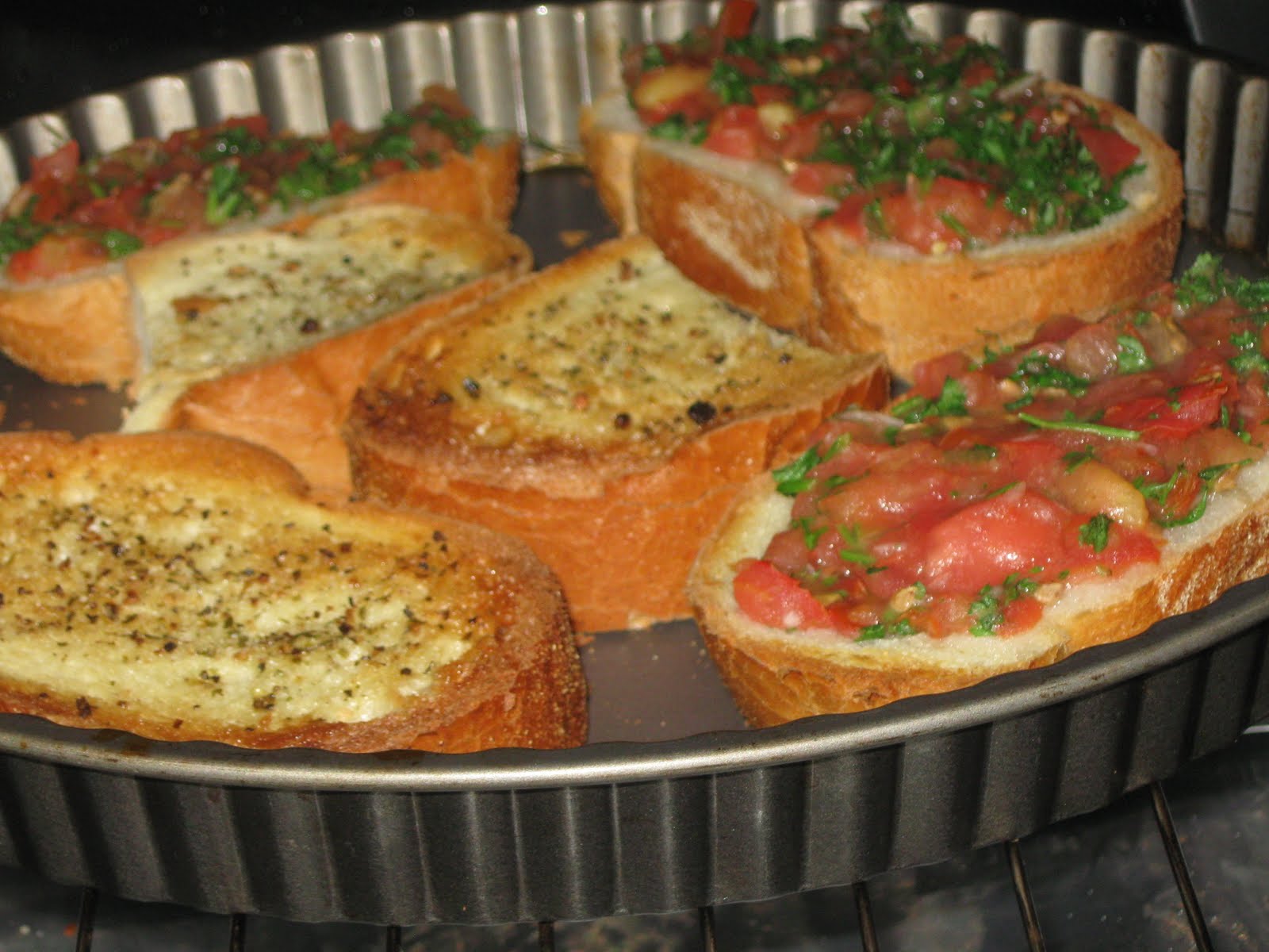 Find your Recipe of the Day! Garlic Bread / Bruschetta