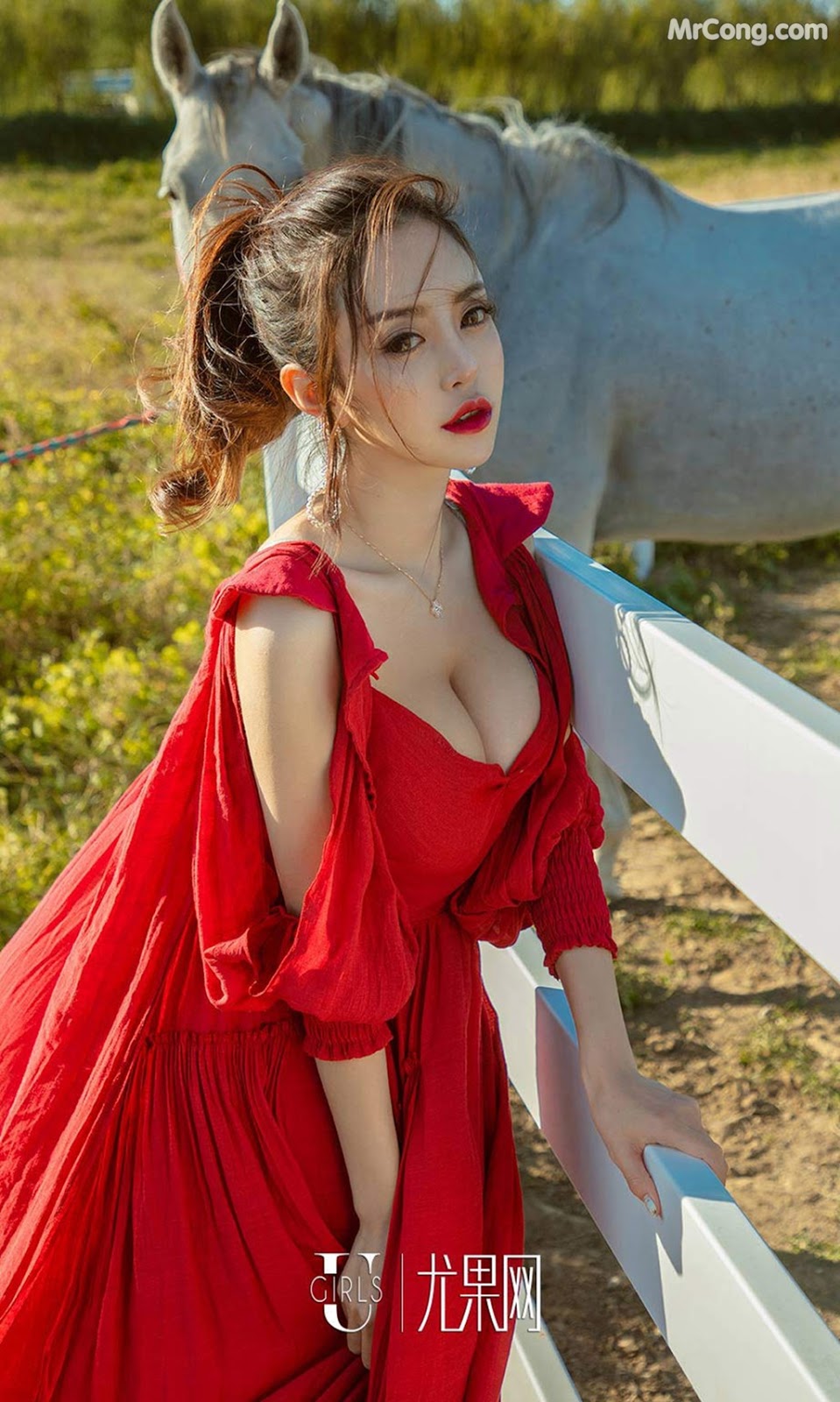 UGIRLS - Ai You Wu App No.1247: Model Chen Siqi (陈思琪) (35 photos)