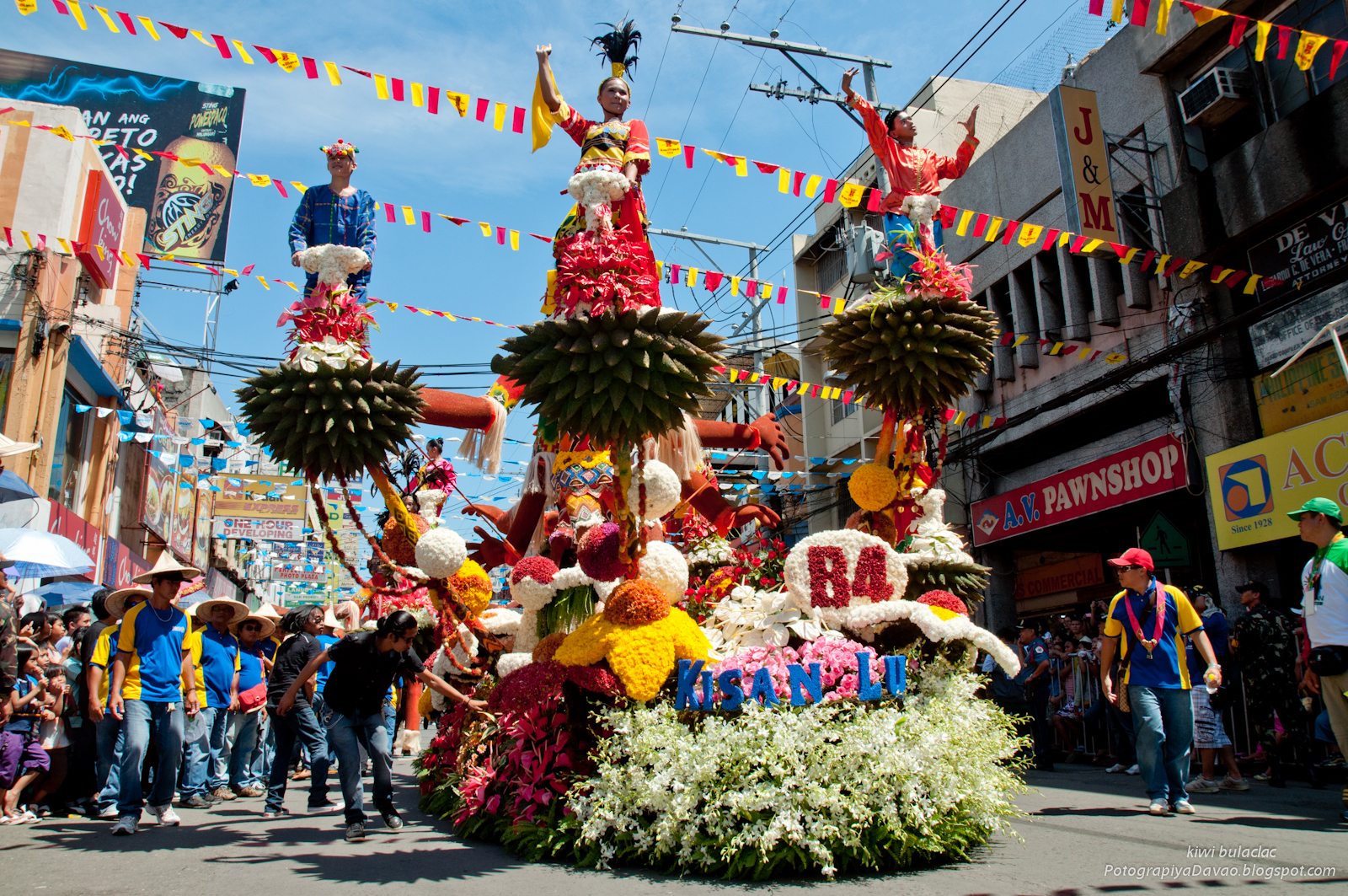 Davao Pictures Davao Photos POTOGRAPIYA DABAW Floral Float Parade