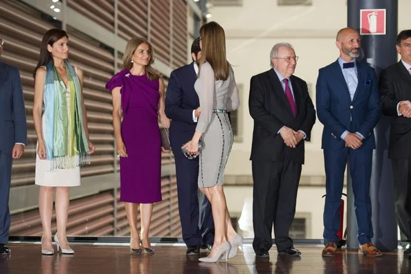 Princess Letizia  attended  the Fashion National Awards