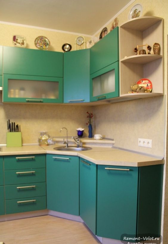 25 Best Small Kitchen SpaceSaving Solutions Designs Ideas Decor Units