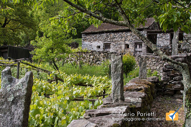 Carraia tra Aurigeno e Moghegno Carraia tra Aurigeno e Moghegno