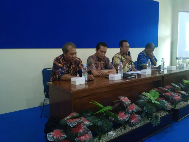 uji publik atas rancangan Peraturan Gubernur Jawa Tengah tentang Penerimaan Peserta Didik  Rencana Penghapusan SKTM dalam PPDB SMA/SMK Negeri Provinsi Jateng Tahun 2019