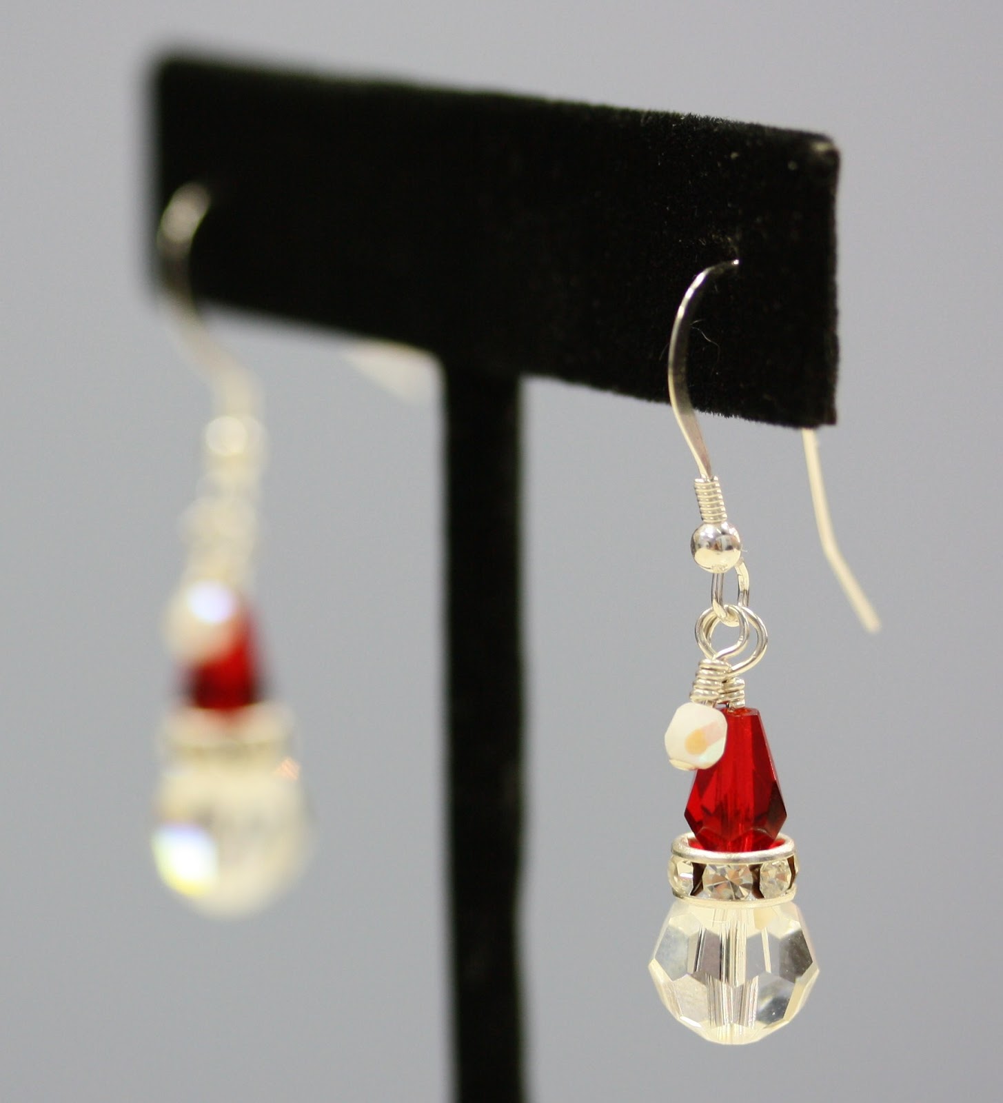 Beading the "Bead World" Way Santa Hat Earrings