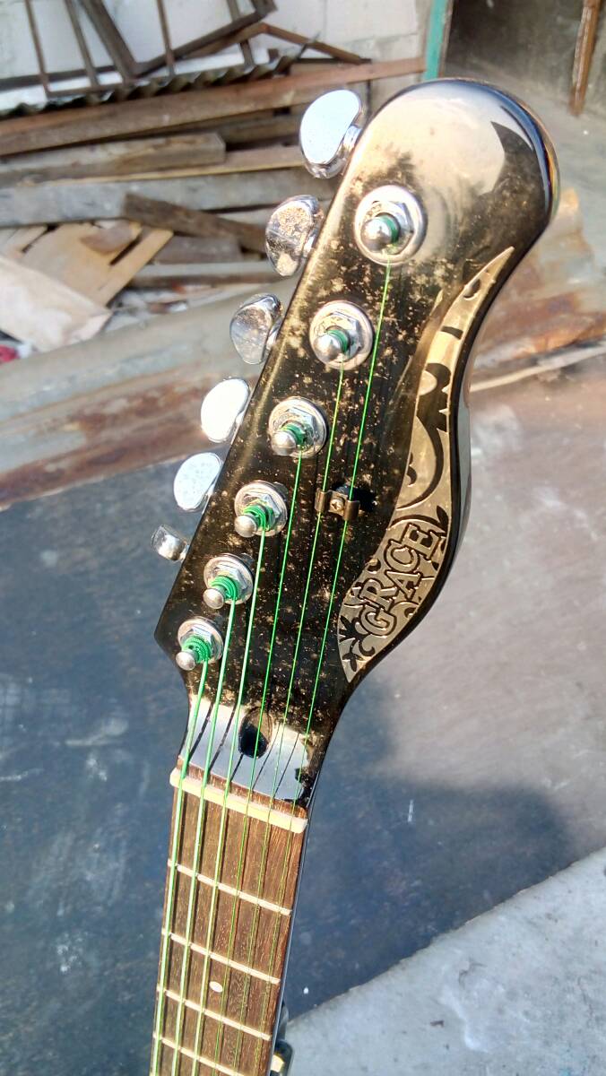 Toko Gitar Bekas