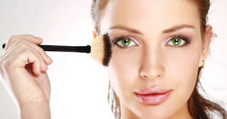 Perlu Anda Waspadai Kesalahan Fatal Gunakan Make-up yang Dapat Membahayakan Kesehatan Perlu Anda Waspadai Kesalahan Fatal Gunakan Make-up yang Dapat Membahayakan Kesehatan