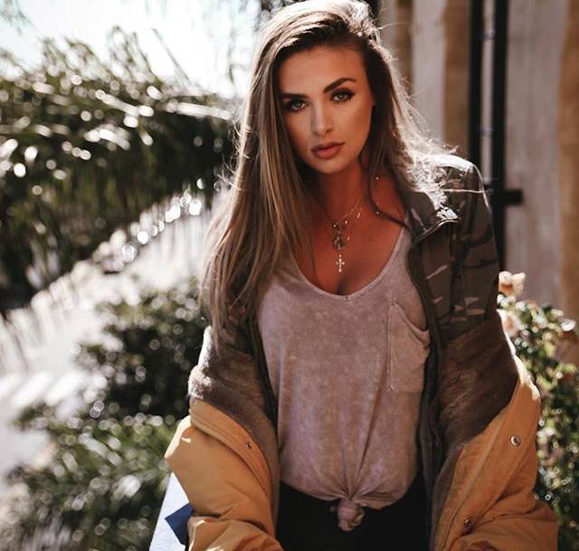 100 ± Foto Supermodel Cantik Dunia Paling Hot & Seksi Serta Kaya Raya 100 ± Foto Supermodel Cantik Dunia Paling Hot & Seksi Serta Kaya Raya