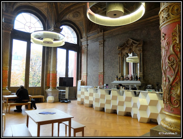 Bar du foyer café historique Gaité Lyrique Paris musée numérique
