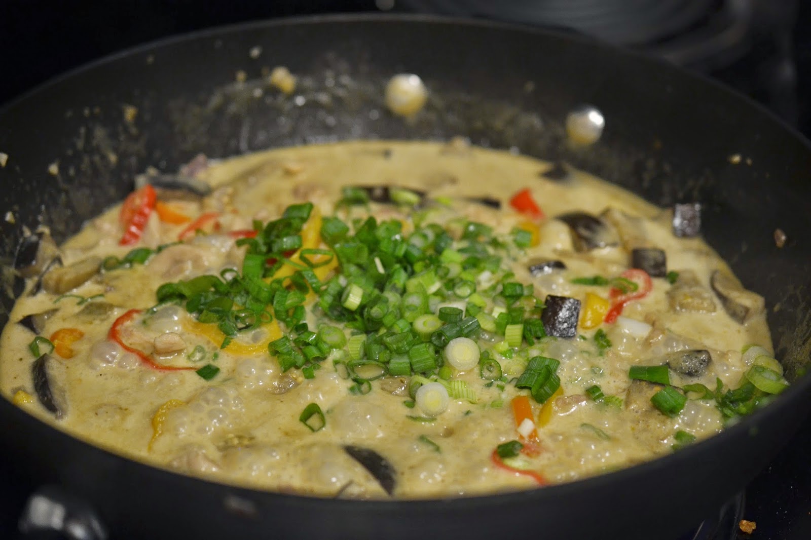 Thai Green Curry w/ Chicken & Eggplant