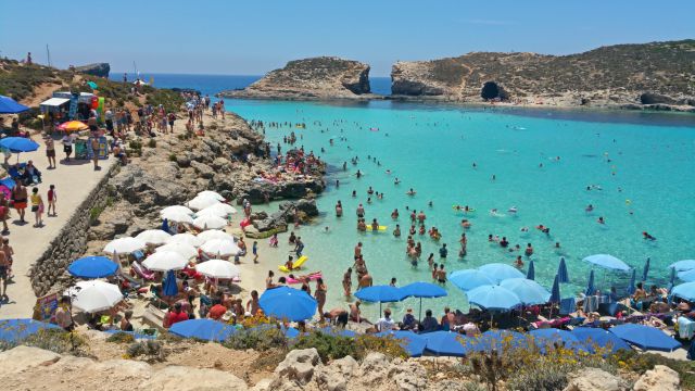 Malta - Blue Lagoon di Comino - Poracci In Viaggio malta-blue-lagoon-comino-poracci-in-viaggio