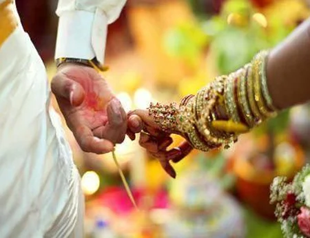 Bride calls off wedding after groom's nagin dance, News, Marriage, Parents, Phone call, Friends, Police, National