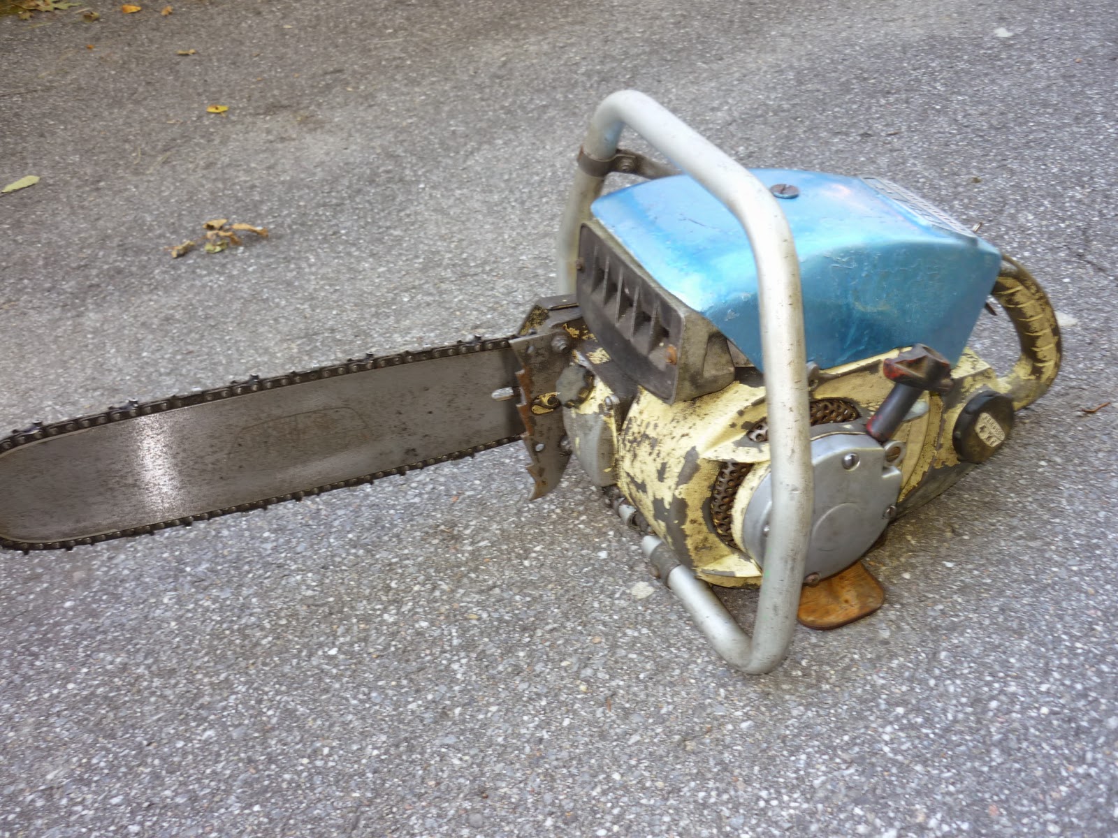 VINTAGE CHAINSAW COLLECTION PM 270 (POWER MACHINERY)