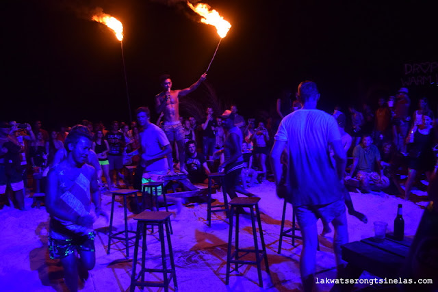 A SUMMER STORY THAT WILL NEVER HAPPEN AGAIN: FULL MOON PARTY