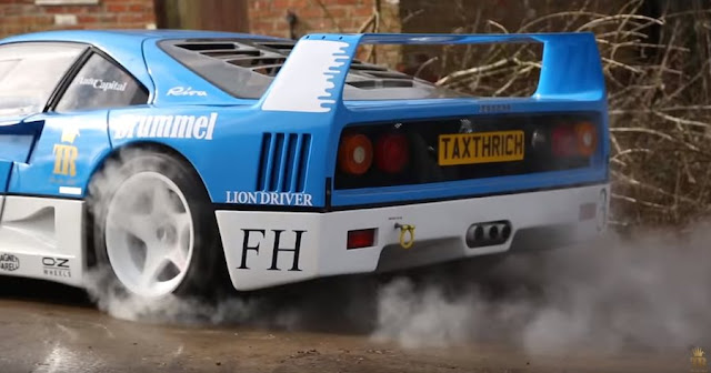 レース仕様の「フェラーリF40 GT」で農場でジムカーナする動画が話題に！