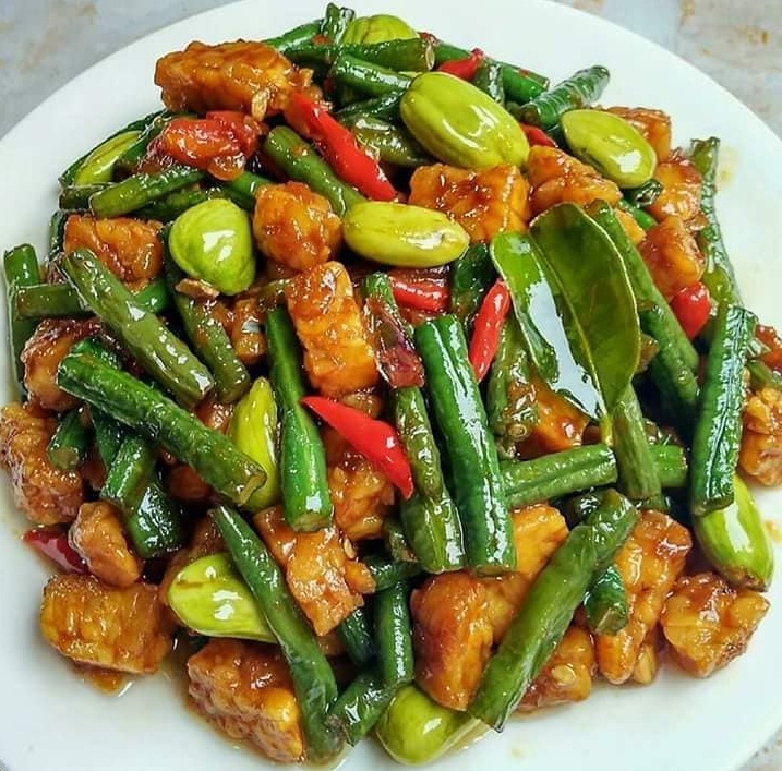Hasil gambar untuk gambar oseng kacang panjang pete