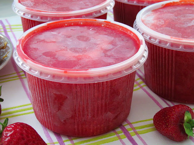 "Клубничная подливка" (заморозка)