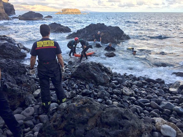 Rescatan cuerpo sin vida en Nidillos Las Palmas Gran Canaria Rescatan cuerpo sin vida en Nidillos Las Palmas Gran Canaria