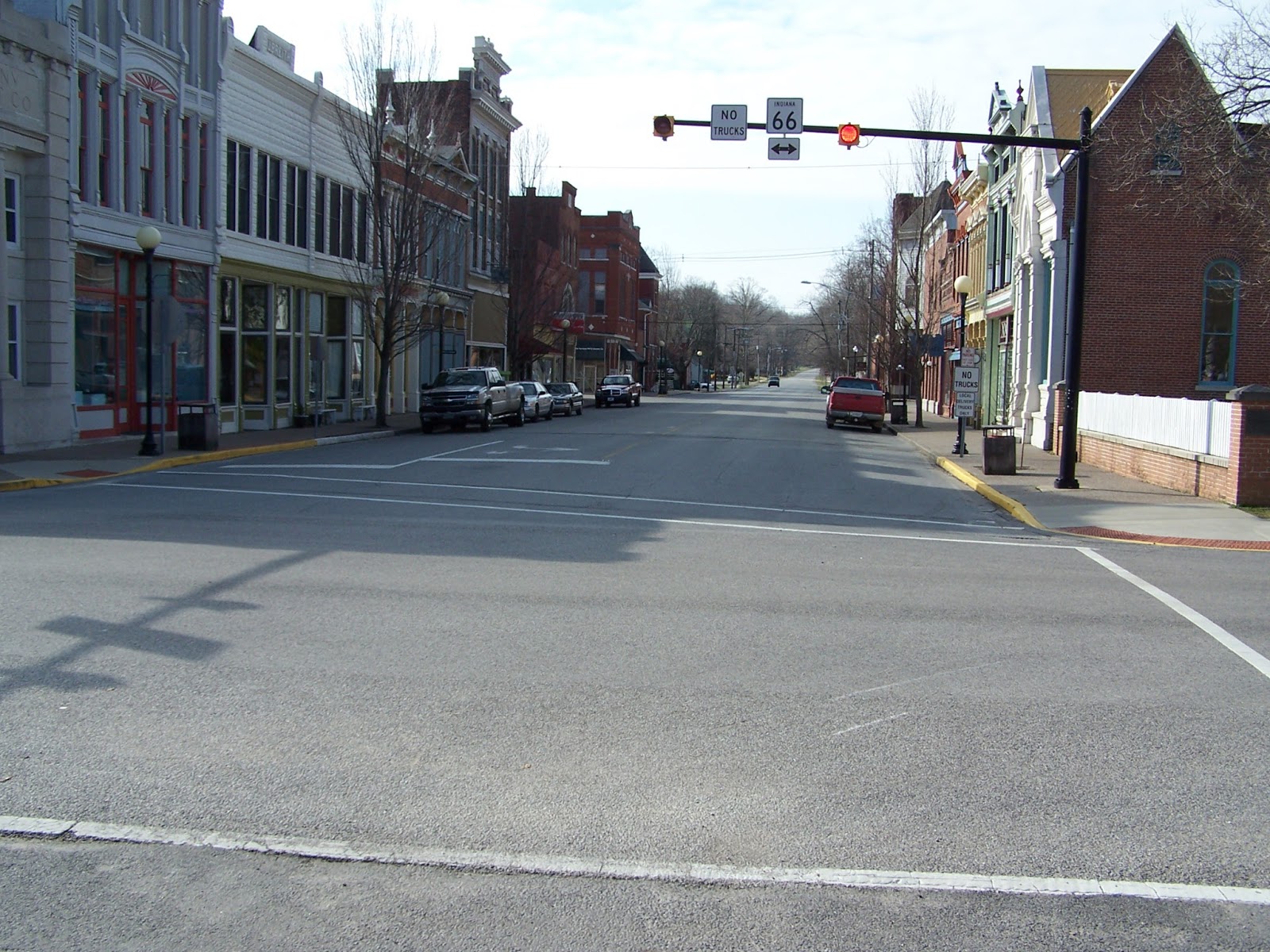 Cat's Eye View @ MPL: Flat Six Visits New Harmony