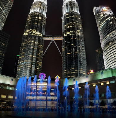 Facilities in the Building Petronas Twin Towers in Kuala Lumpur