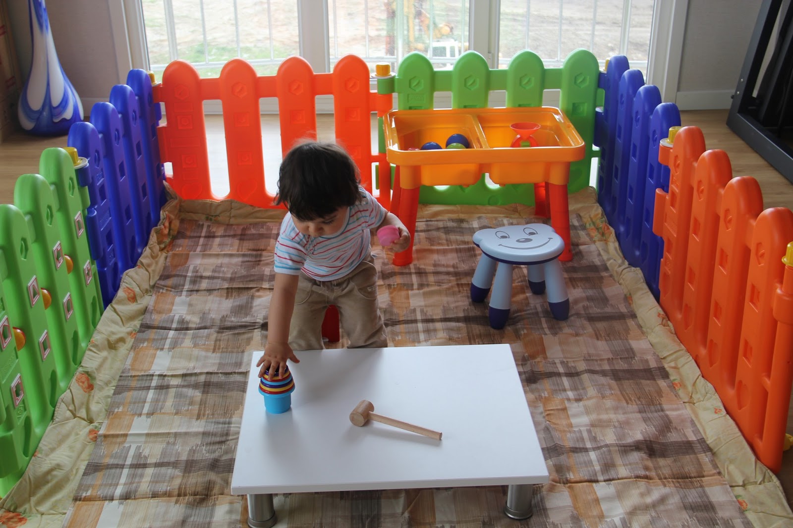 Bebeğimin Güncesi Montessoriye Göre Evde Oyun Alanı