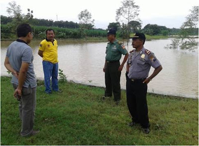 DANRAMIL SAMBUNGMACAN MUSPIKA CEK BANJIR DANRAMIL SAMBUNGMACAN MUSPIKA CEK BANJIR