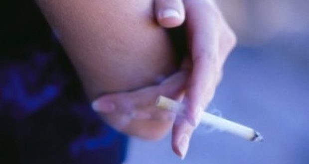 Πως να φύγει η κιτρινίλα από το τσιγάρο στα δάχτυλα