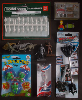 1 Mixed Plastic Toy And Model Figures DSCN6624 5200; Bar Scene; BJ Toys; Blue Sky; Lego Bricks; Lego Simpsons; Merit; Model Scene; Noch; Pullbay Pencil Racers; Small Scale World; smallscaleworld.blogspot.com; Team GB; The Hobbit; The Simpsons; TV Characters; TV Related; Unpainted Passengers & Station Staff;