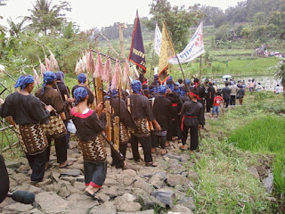 Contoh Sajak Sunda "SUMANGET KASUNDAAN"