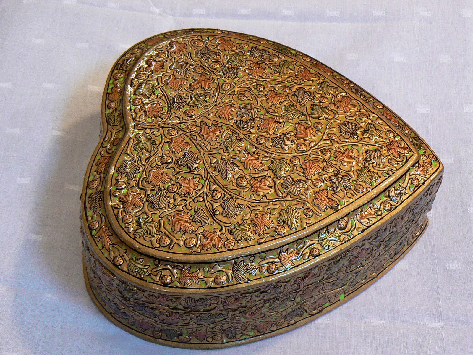How to make paper mache jewelry boxes