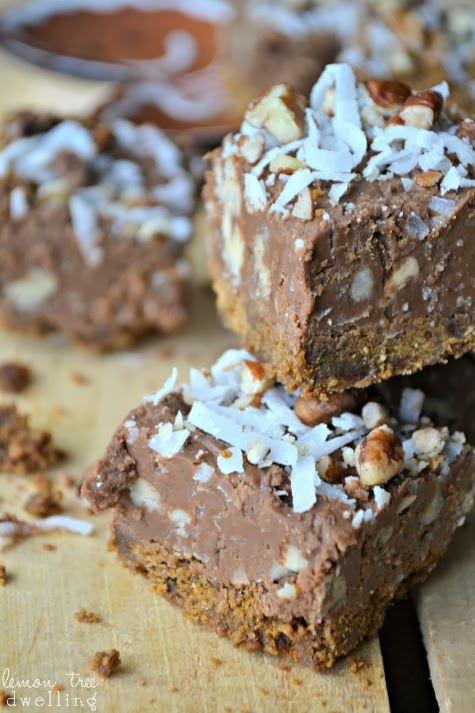 These are the best! No-Bake Chocolate Gingerbread Bars by lemontreedwelling.com