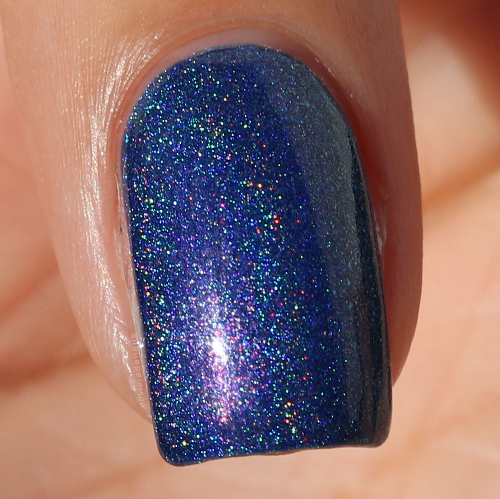 Emily de Molly LE51 swatched by Olivia Jade Nails