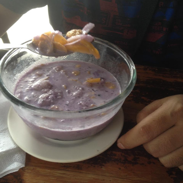 Orosia Food Park in Consolacion Cebu Halo halo at Orosia Food Park