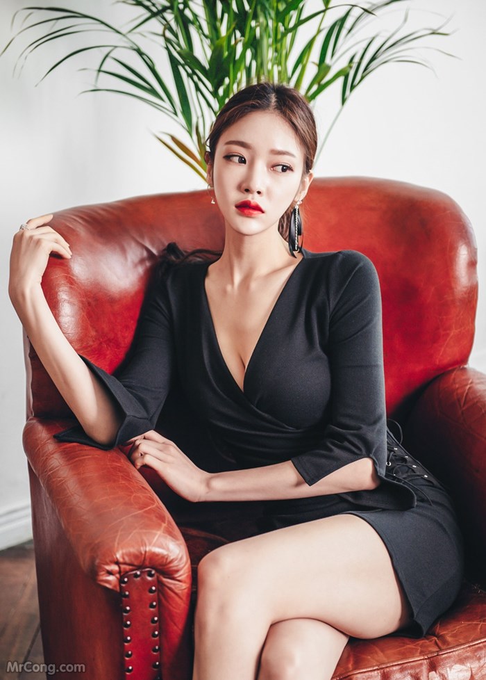 Beautiful Park Jung Yoon in the April 2017 fashion photo album (629 photos) photo 9-0