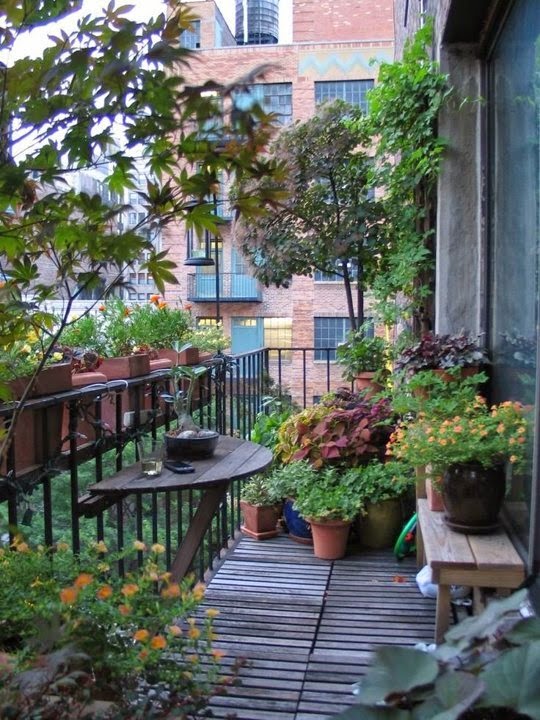 Making The Most Of A Tiny Apartment Balcony Austin Experts If You Ve Got A Small Apartment Balcony May Find It Challenge To Use Don T Let That Amazing Little Slice Of Outdoor E Go Waste