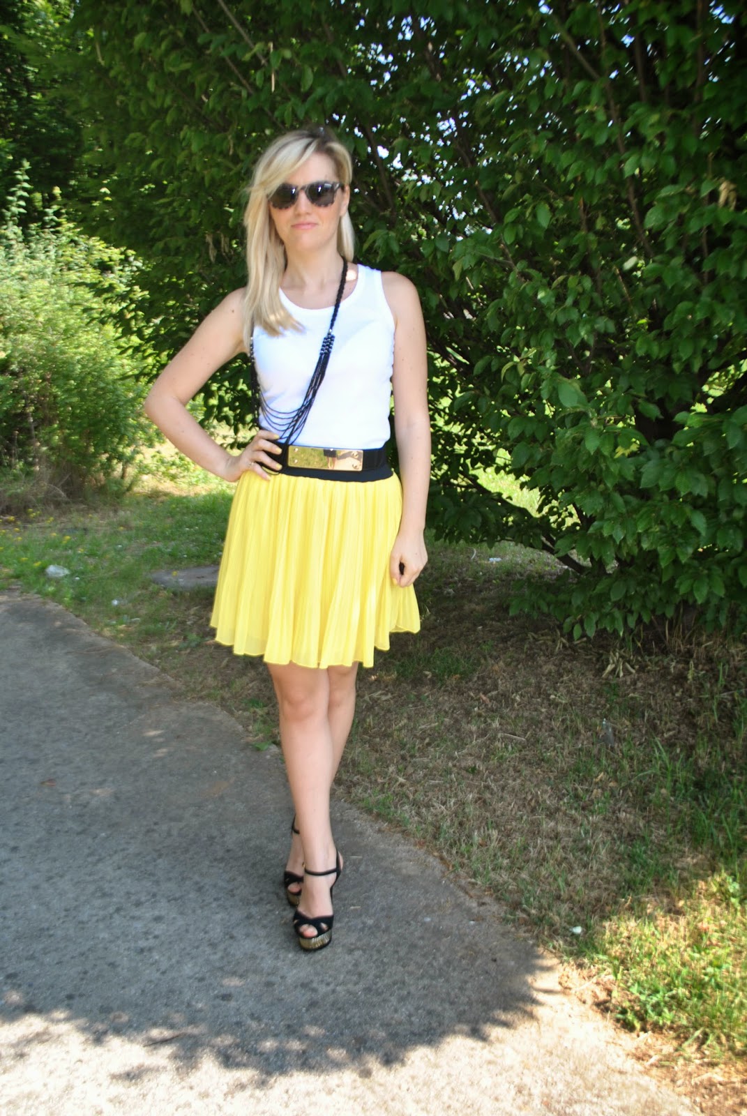 Color-Block By FelyM.: SUMMER OUTFIT WITH A YELLOW SKIRT