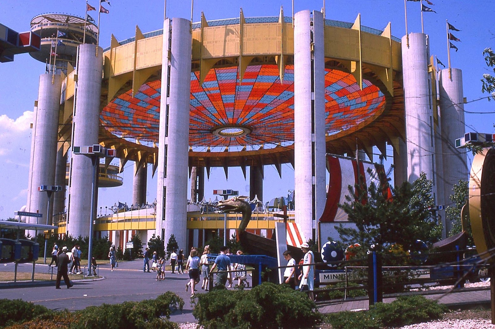 Art Contrarian Architecture and Design at the 1964 New York World's Fair