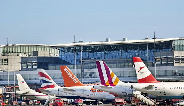De avião de Munique até Hamburgo De avião de Munique até Hamburgo