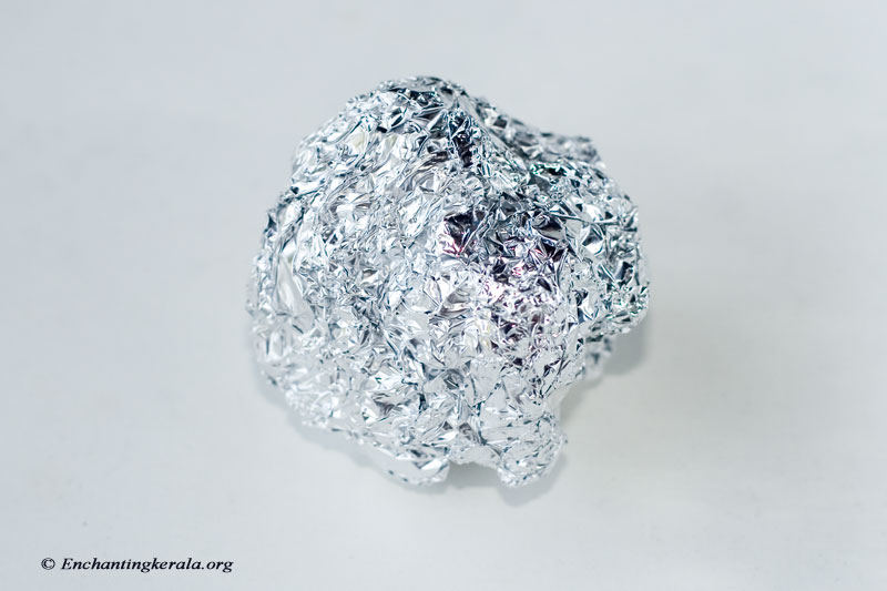 School Of Digital Photography DIY Portable Light Reflector for Photography