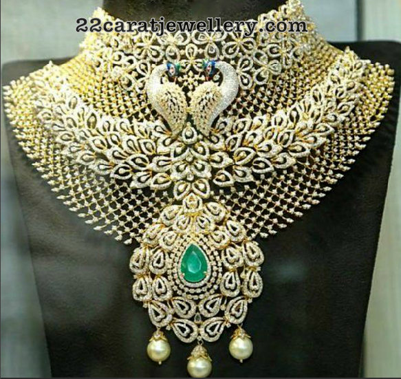 Striking Diamond Necklace